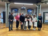 6fe366069d19682f52c7ad8d4335065e