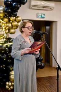 81d11c9feae3c1407a96ba9a4e38f99a